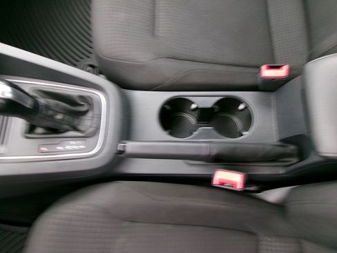 Used 2016 Volkswagen Jetta S image 14