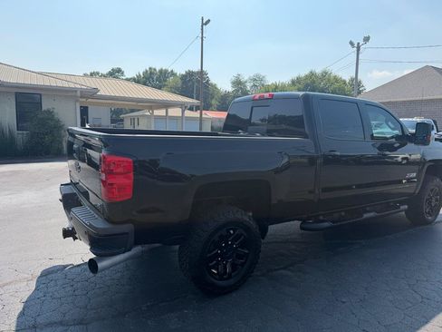 Used 2019 Chevrolet Silverado 2500 LTZ w/ Duramax Plus Package AWD/4WD image 5