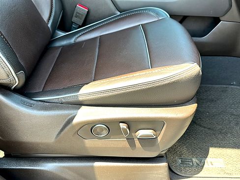 Used 2024 GMC Sierra 1500 Denali w/ Denali Reserve Package RWD image 25