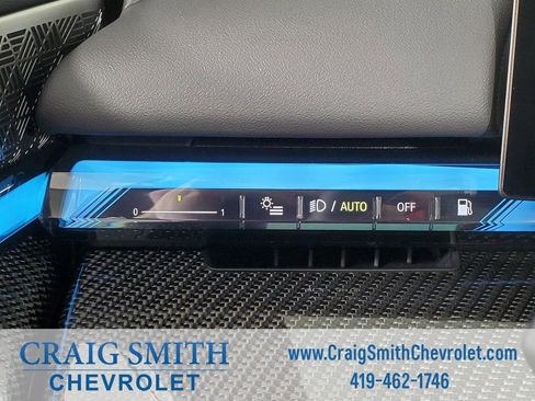 Used 2025 BMW M5 w/ Executive Package image 23