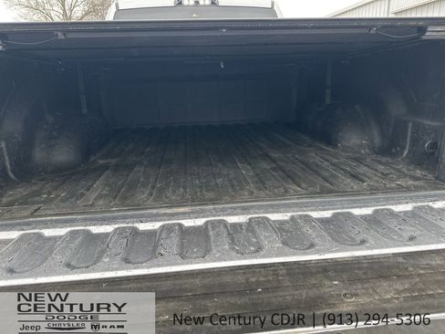 Used 2020 RAM 2500 Big Horn w/ Level 1 Equipment Group image 8