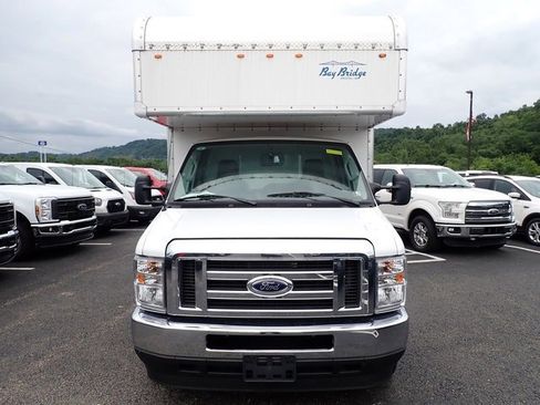 Used 2025 Ford E-450 and Econoline 450 Super Duty w/ Power Equipment Group image 7