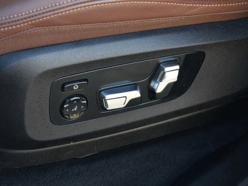 Used 2024 BMW X5 xDrive40i w/ Premium Package image 32