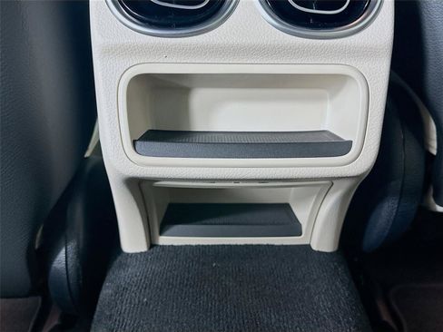 Certified 2026 Mercedes-Benz C 300 4MATIC Sedan image 32