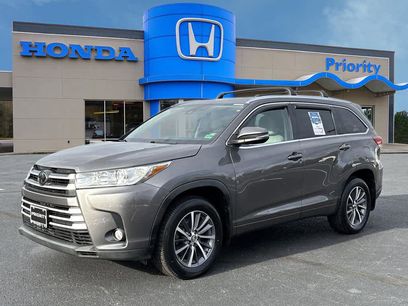 Used 2017 Toyota Highlander XLE