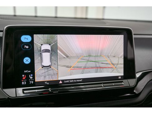 Used 2024 Volkswagen Atlas Cross Sport SEL Premium R-Line image 49