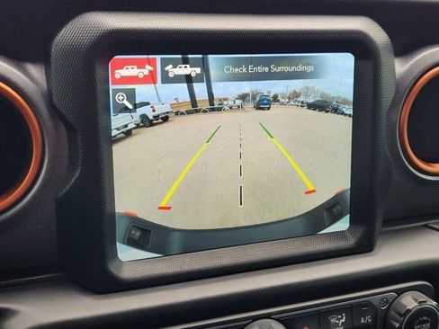 Used 2021 Jeep Gladiator Mojave image 6