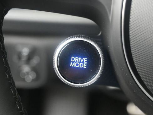 Used 2024 Hyundai Ioniq 6 Limited image 27