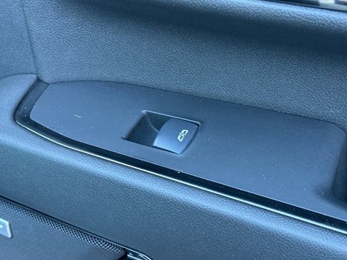 Used 2025 GMC Sierra 2500 AT4 w/ AT4 Premium Plus Package image 21