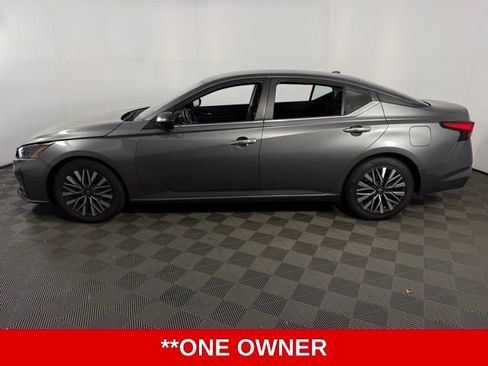Used 2024 Nissan Altima 2.5 SV image 5