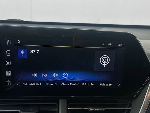 Used 2025 Chevrolet Trax LT image 21