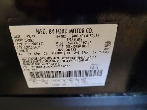 Used 2018 Ford Explorer XLT w/ Equipment Group 202A AWD/4WD image 33