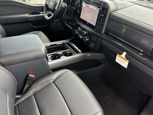 New 2026 Ford F250 Lariat w/ Black Appearance Package AWD/4WD image 14