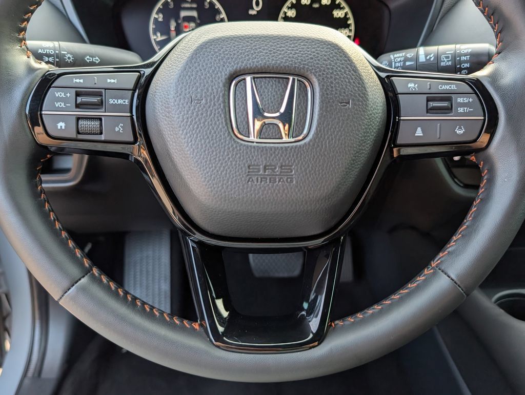 Used 2025 Honda HR-V Sport image 5