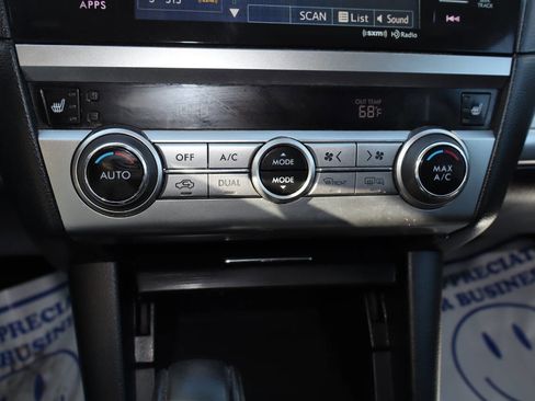 Used 2017 Subaru Outback 2.5i Premium image 17