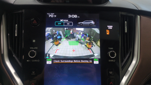 Certified 2025 Subaru Outback Touring AWD/4WD image 17
