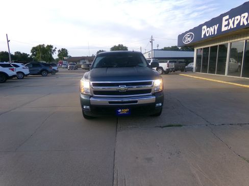 Used 2011 Chevrolet Silverado 1500 LT w/ All-Star Edition AWD/4WD image 8