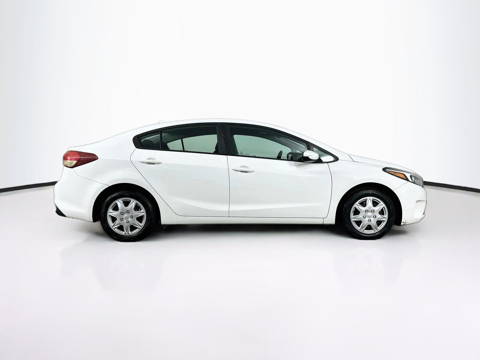 Used 2018 Kia Forte LX FWD image 10