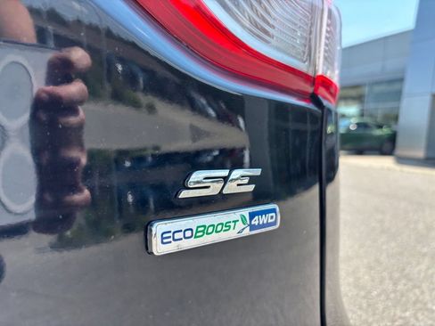 Used 2014 Ford Escape Titanium AWD/4WD image 9