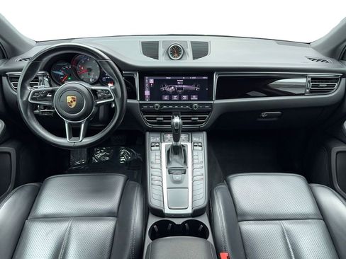 Used 2021 Porsche Macan S image 16