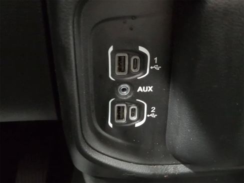 Certified 2022 RAM 1500 Big Horn image 31