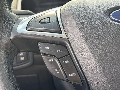 Used 2019 Ford Edge SEL w/ Equipment Group 201A FWD image 19
