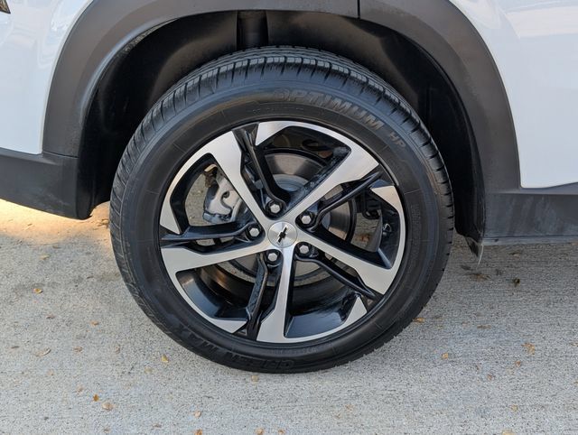 Used 2024 Chevrolet Trax RS FWD image 5
