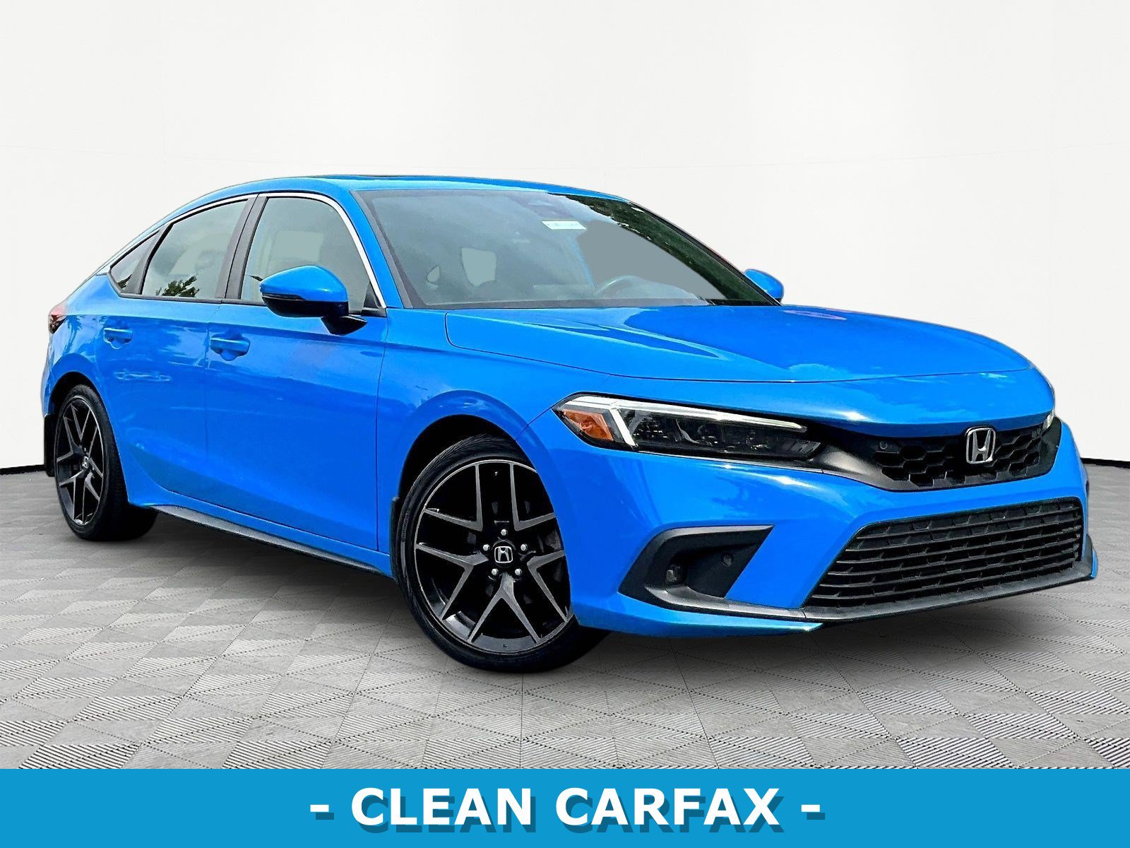 Certified 2024 Honda Civic Sport Touring image 3