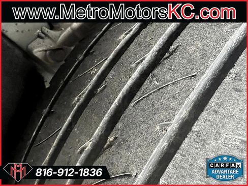 Used 2020 Ford Fusion SE image 12