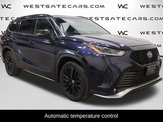 Used 2023 Toyota Highlander XSE video 2