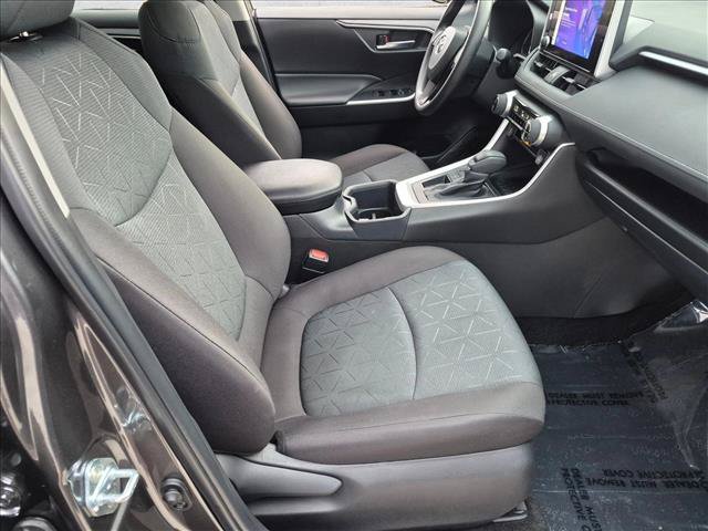 Certified 2025 Toyota RAV4 XLE FWD image 19
