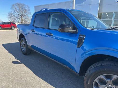 Certified 2025 Ford Maverick XLT w/ XLT Luxury Package image 5