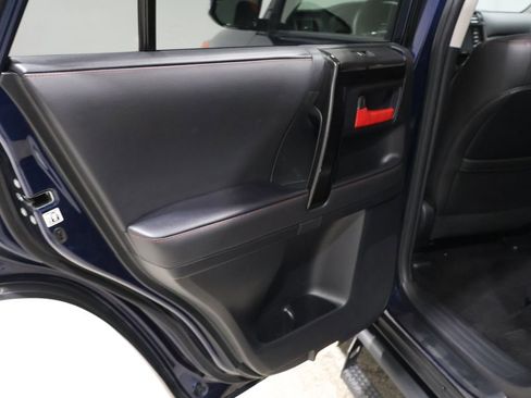 Used 2024 Toyota 4Runner TRD Off-Road Premium image 19