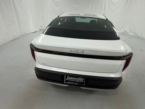 New 2026 Kia K4 FWD image 4