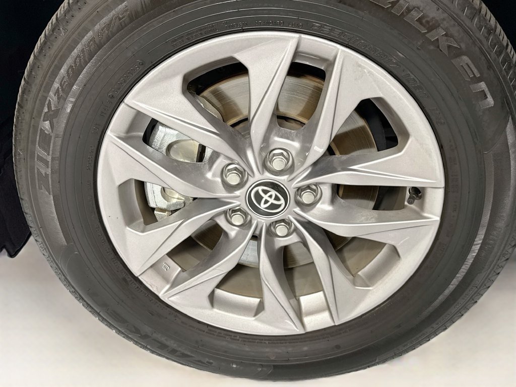 Used 2026 Toyota Sienna XLE FWD image 29