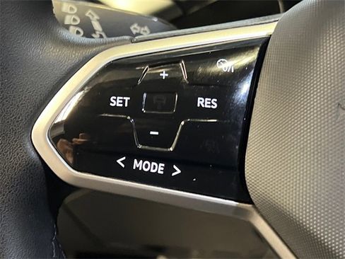 Used 2023 Volkswagen ID.4 S image 21