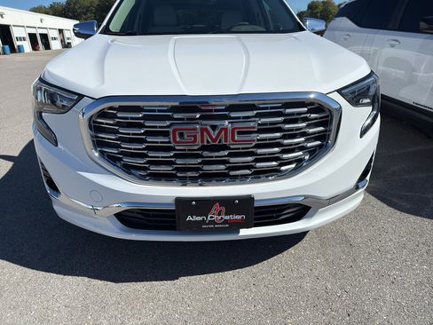 Used 2018 GMC Terrain Denali w/ Driver Alert Package II image 3