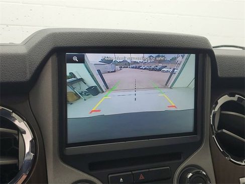 Used 2016 Ford F250 Lariat w/ Lariat Ultimate Package image 28