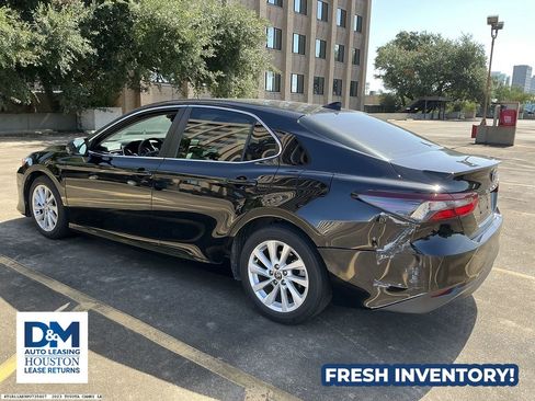 Used 2023 Toyota Camry LE w/ Convenience Package FWD image 4