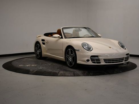 Used 2009 Porsche 911 Turbo image 17