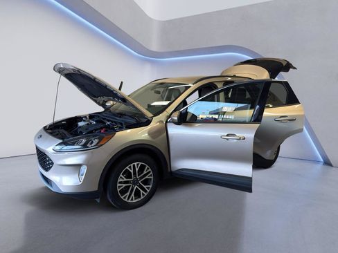 Used 2020 Ford Escape SEL AWD/4WD image 11