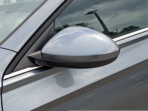 Used 2024 Volkswagen Jetta SE w/ Panoramic Sunroof Package FWD image 12