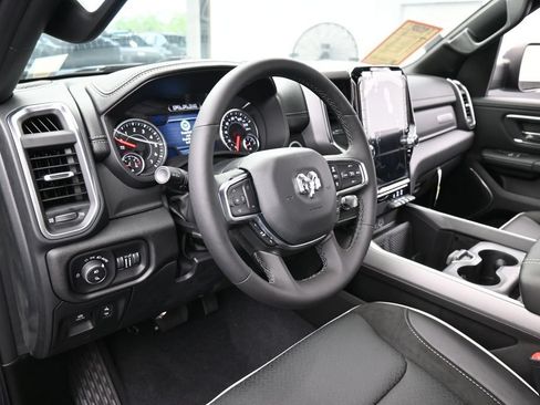 Used 2026 RAM 1500 Laramie AWD/4WD image 10