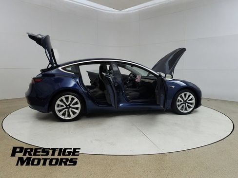 Used 2018 Tesla Model 3 Long Range AWD/4WD image 12