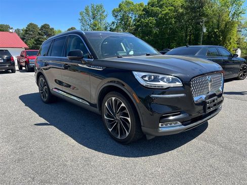 Used 2020 Lincoln Aviator Reserve w/ Equipment Group 202A image 2