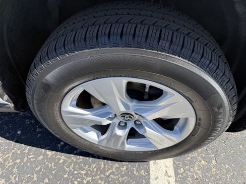 Certified 2019 Toyota RAV4 XLE AWD/4WD image 26