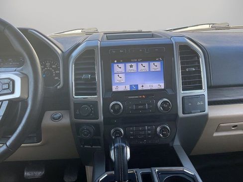 Used 2017 Ford F150 Lariat w/ Equipment Group 502A Luxury image 13