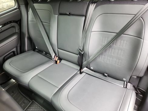 New 2026 Land Rover Defender 110 OCTA AWD/4WD image 23