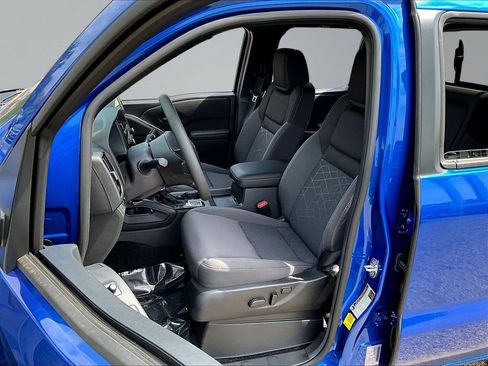 New 2026 Nissan Frontier SV w/ All-Weather Content Package AWD/4WD image 27