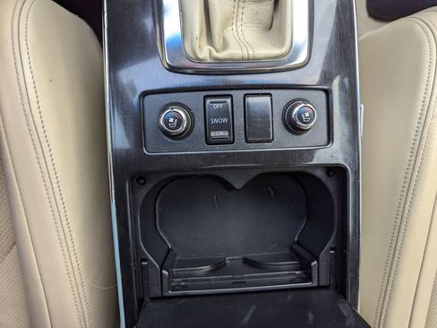 Used 2010 INFINITI FX35 AWD w/ Navigation Pkg image 26